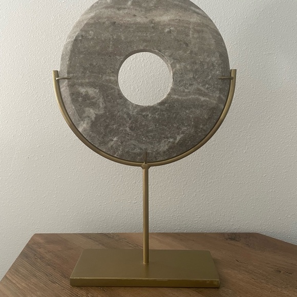 Threshold with Studio McGee marble disc - Picture 3 of 7